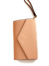 Load image into Gallery viewer, Maya Tennis Tote - Saffiano Vegan leather - Peach
